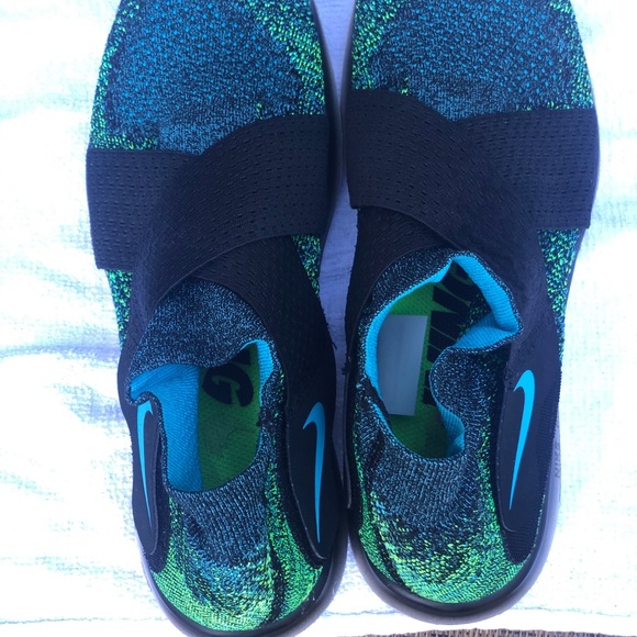 Nike FREE flyknit running shoes - Picture 2 of 7